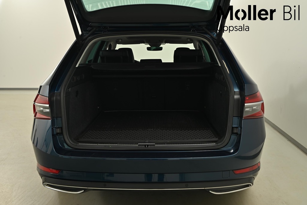 Skoda Superb Combi FCJ37G