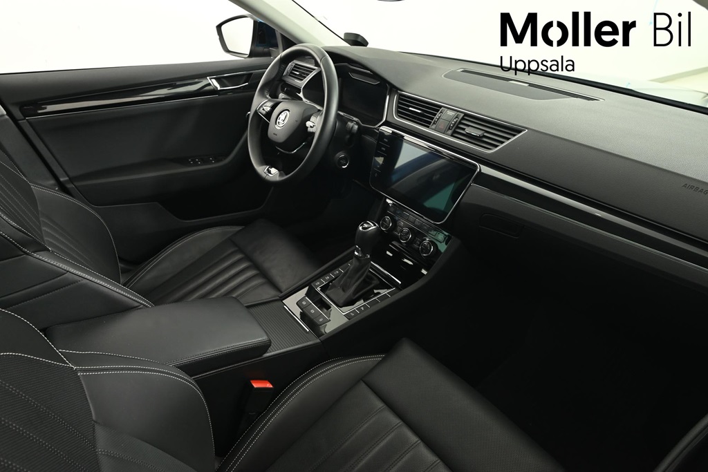 Skoda Superb Combi FCJ37G