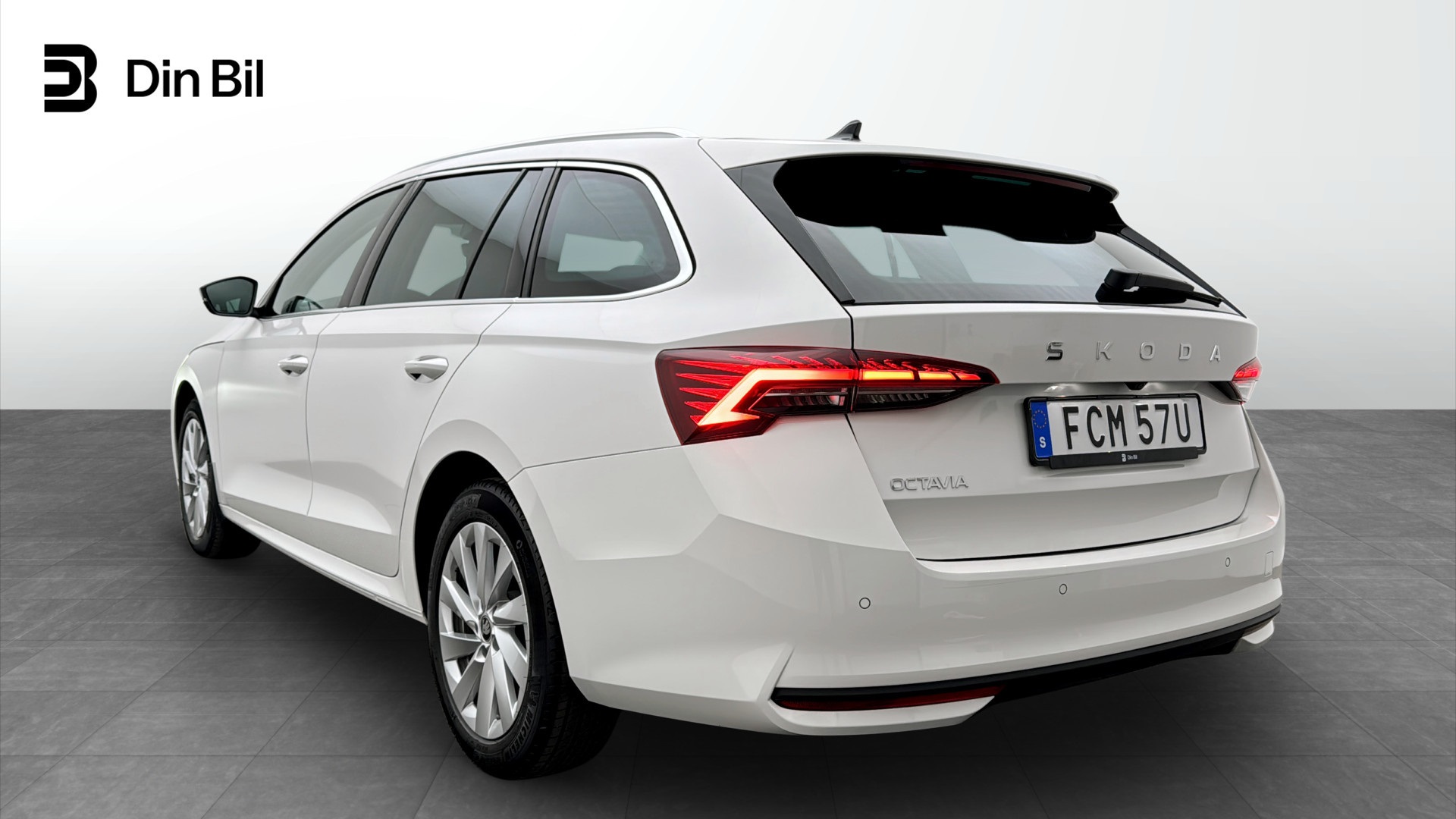 Skoda Octavia Combi FCM57U