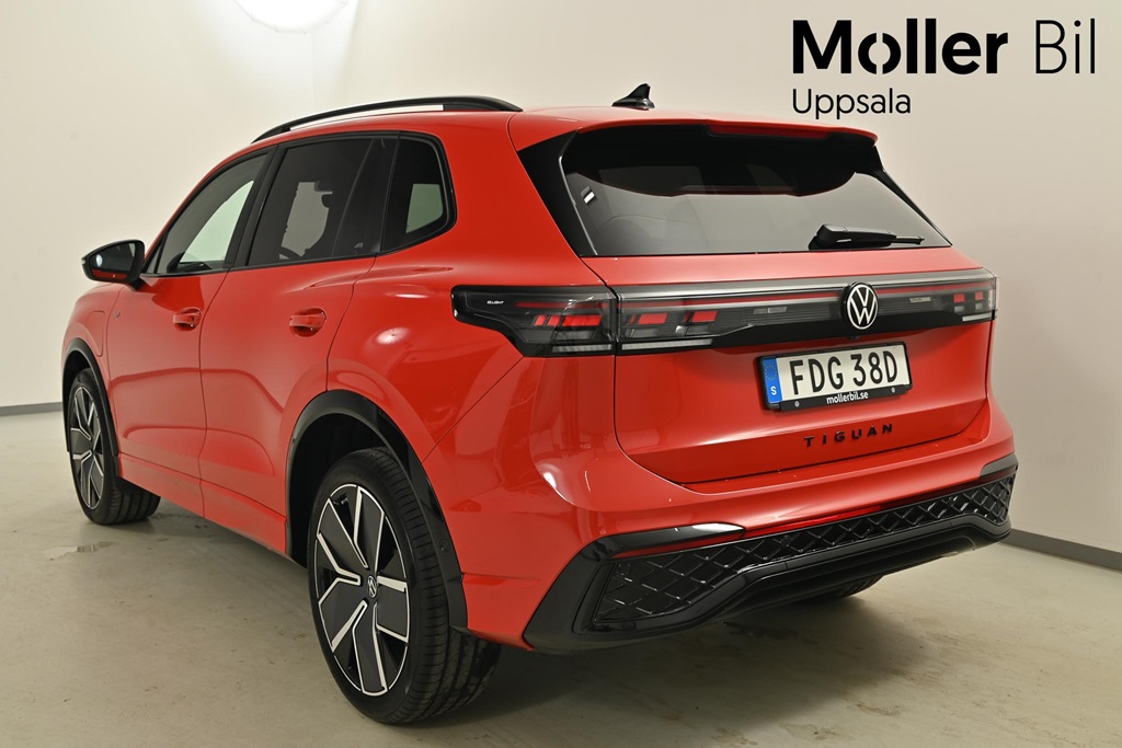 Volkswagen Tiguan FDG38D