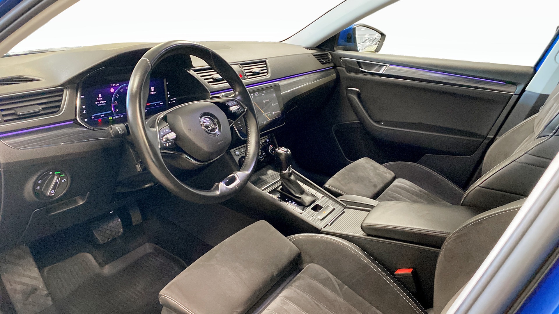 Skoda Superb Combi FDJ17X