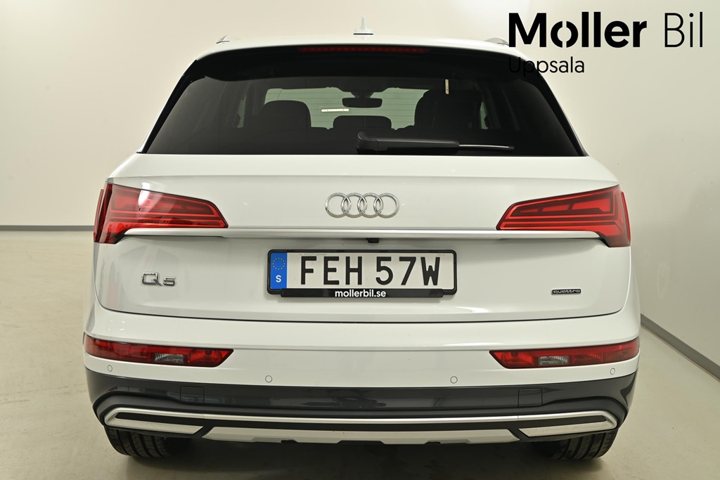 Audi Q5 FEH57W