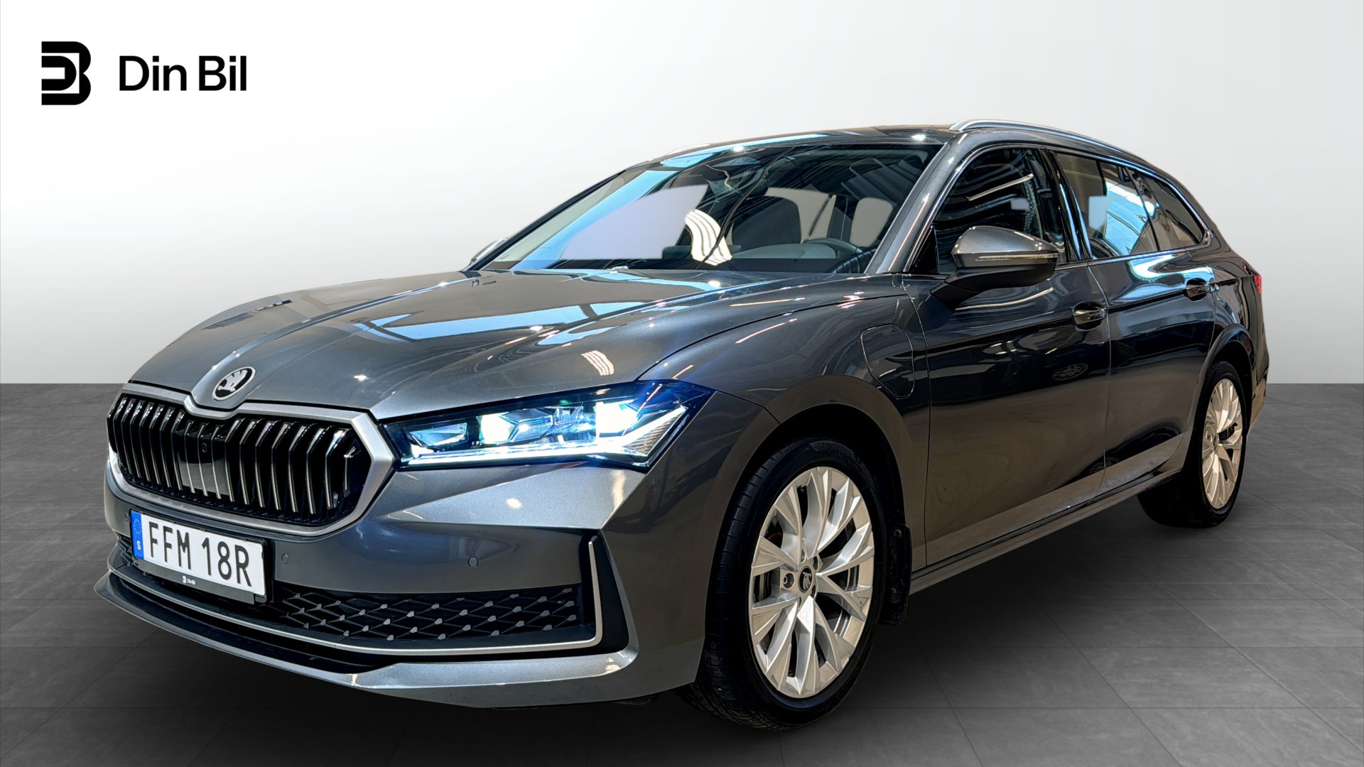 Skoda Superb Combi FFM18R