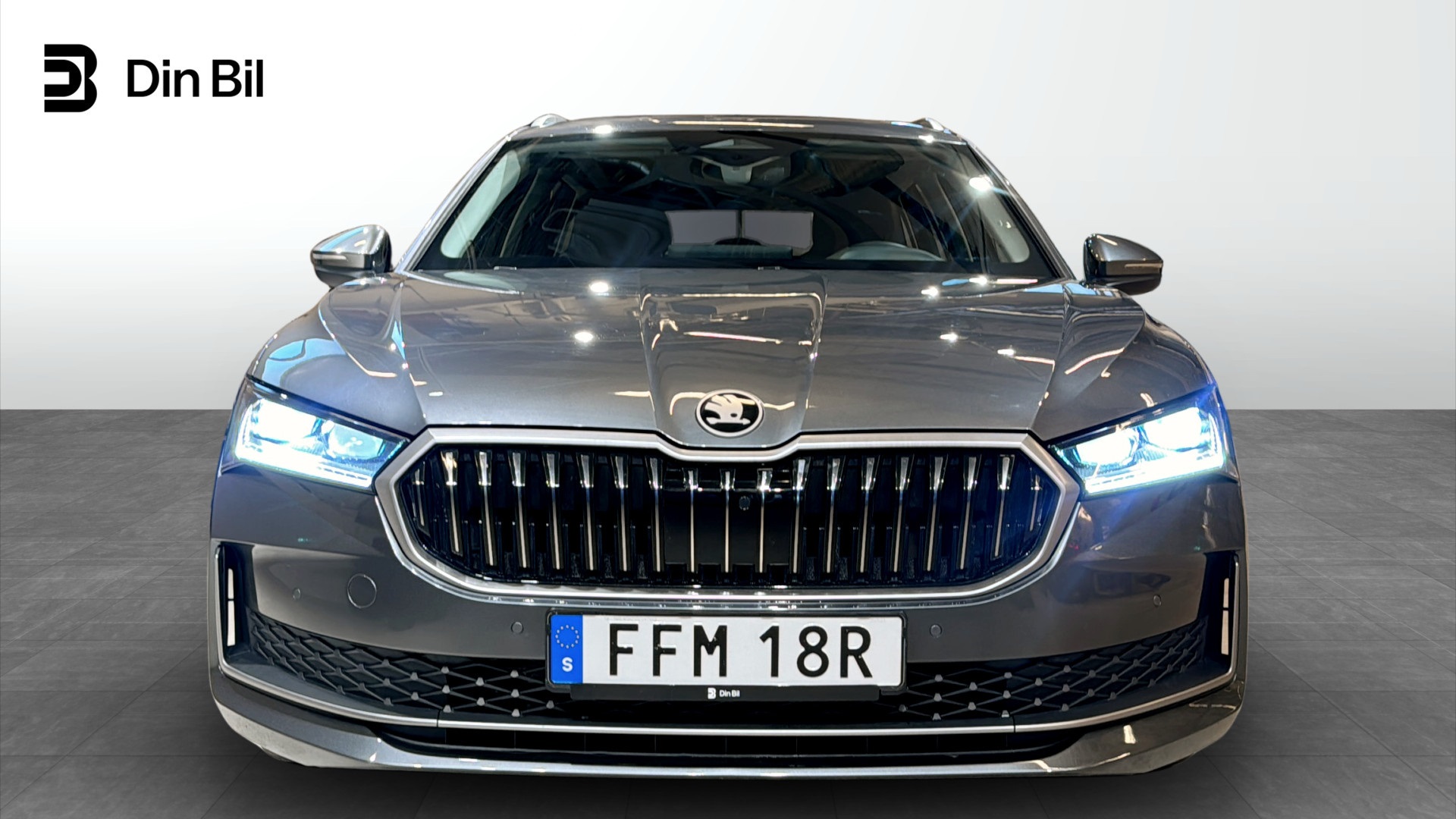 Skoda Superb Combi FFM18R