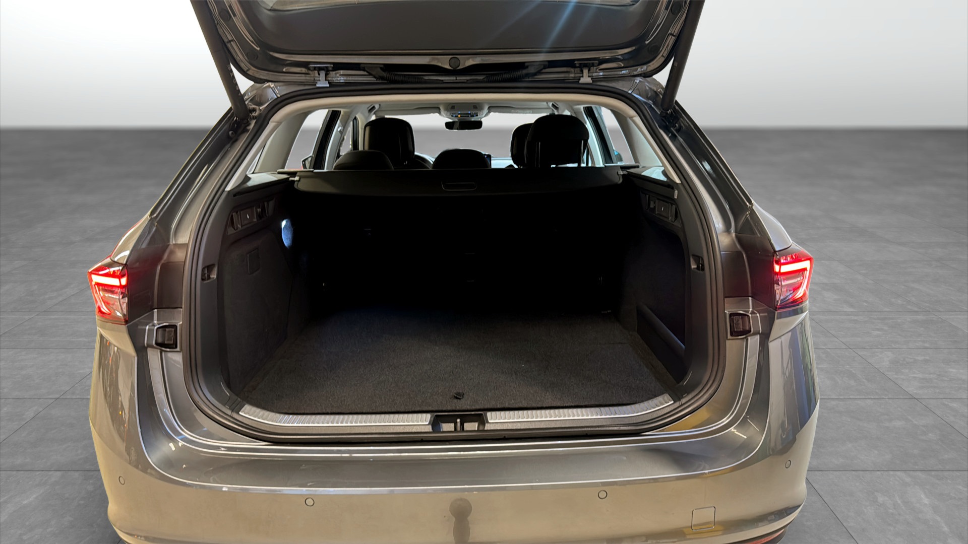 Skoda Superb Combi FFM18R