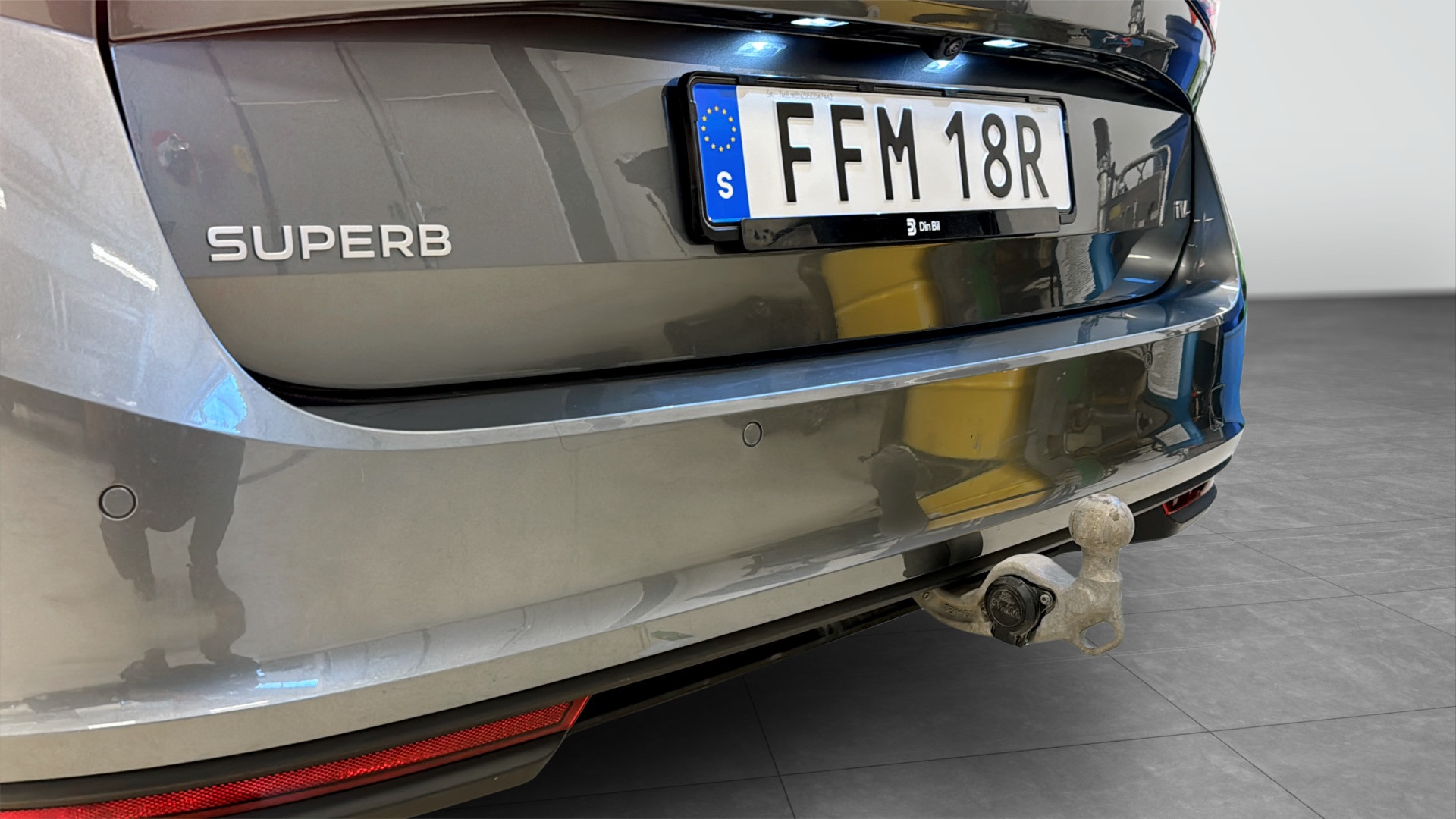 Skoda Superb Combi FFM18R