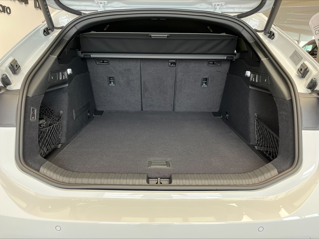 Audi A6 Avant e-tron FGR04K