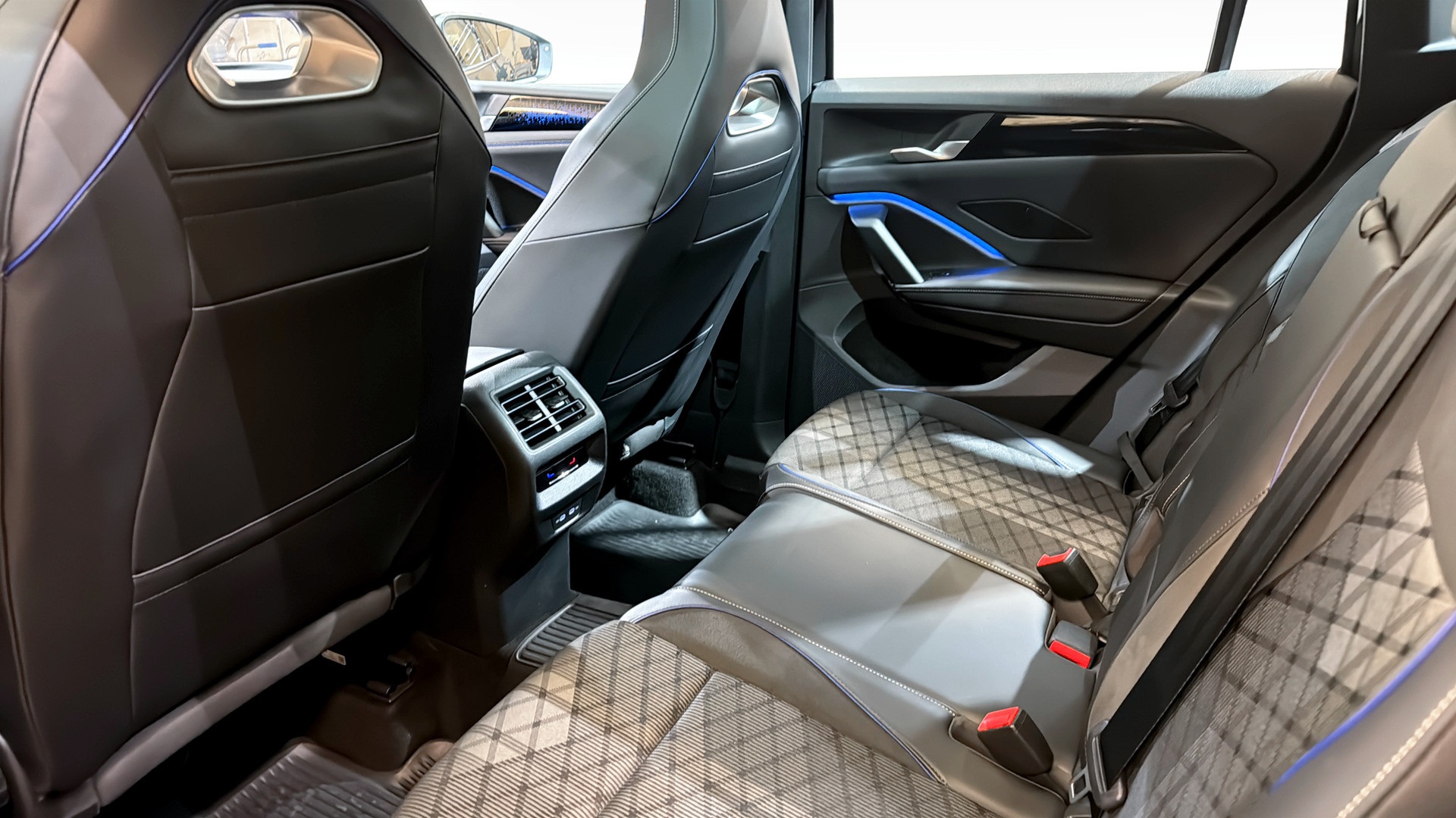 Volkswagen Tiguan FHF62P