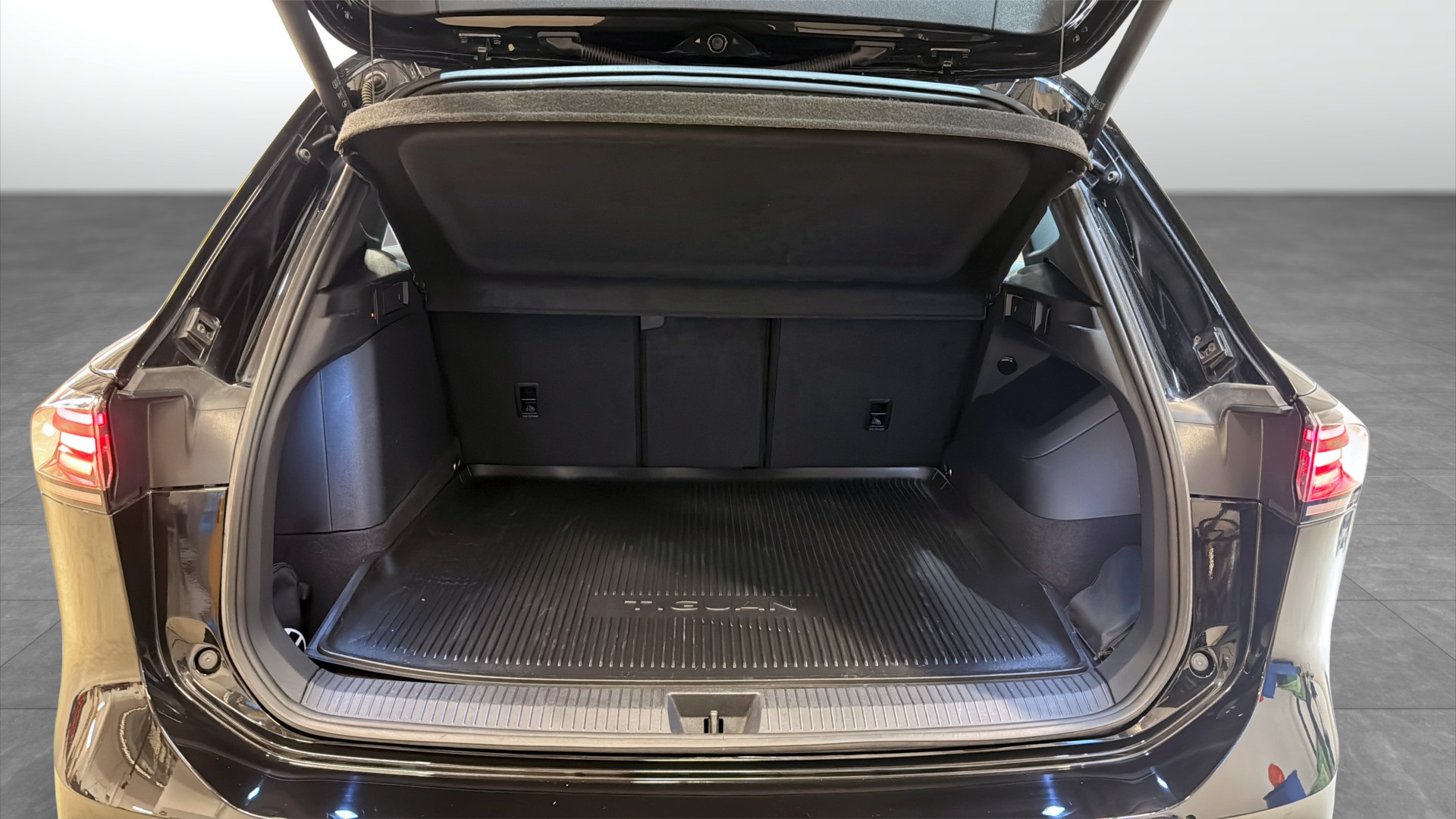 Volkswagen Tiguan FHF62P