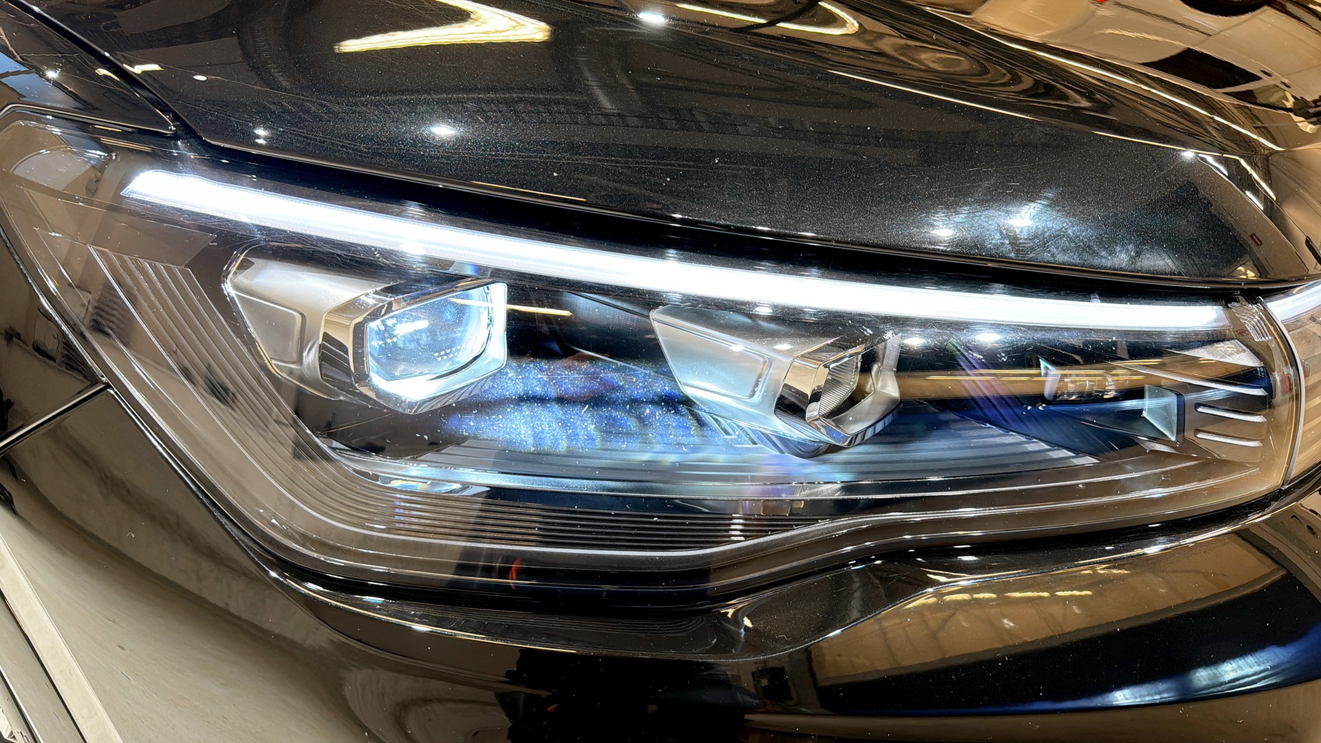 Volkswagen Tiguan FHF62P