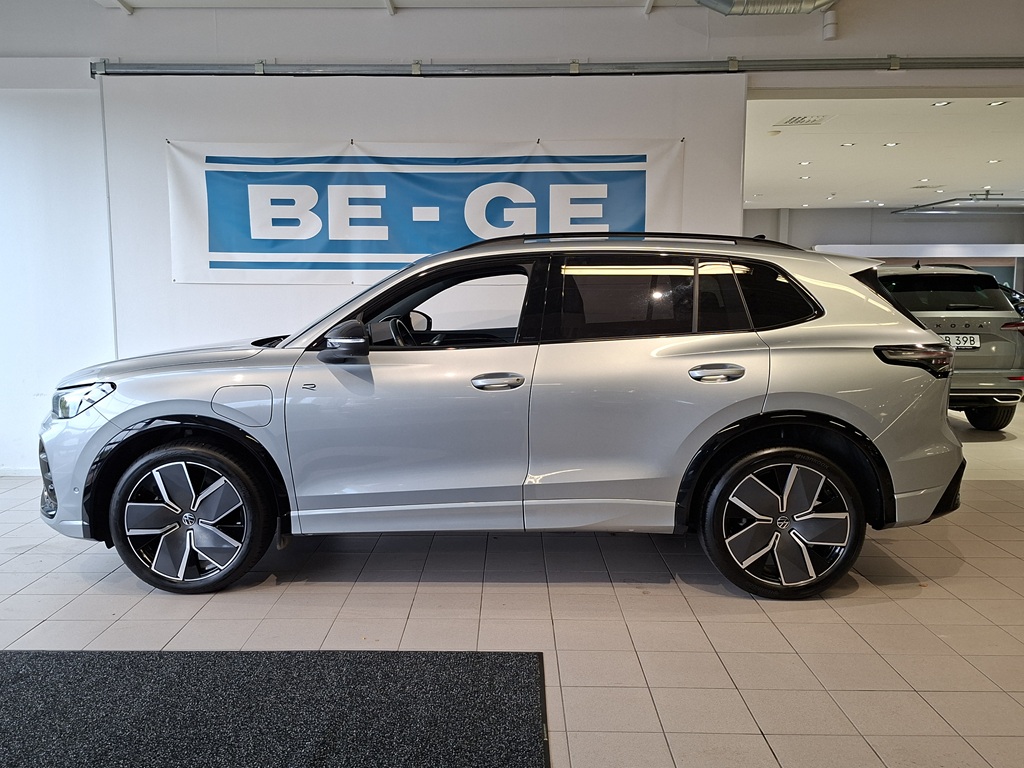 Volkswagen Tiguan FHG58J