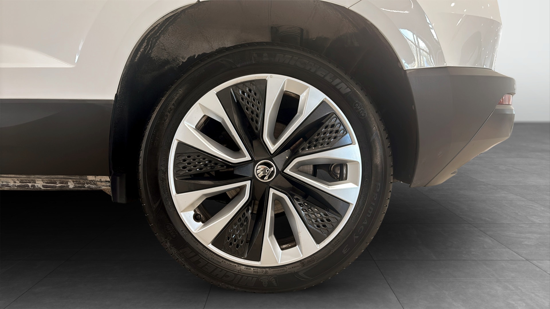 Skoda Karoq FHJ78M