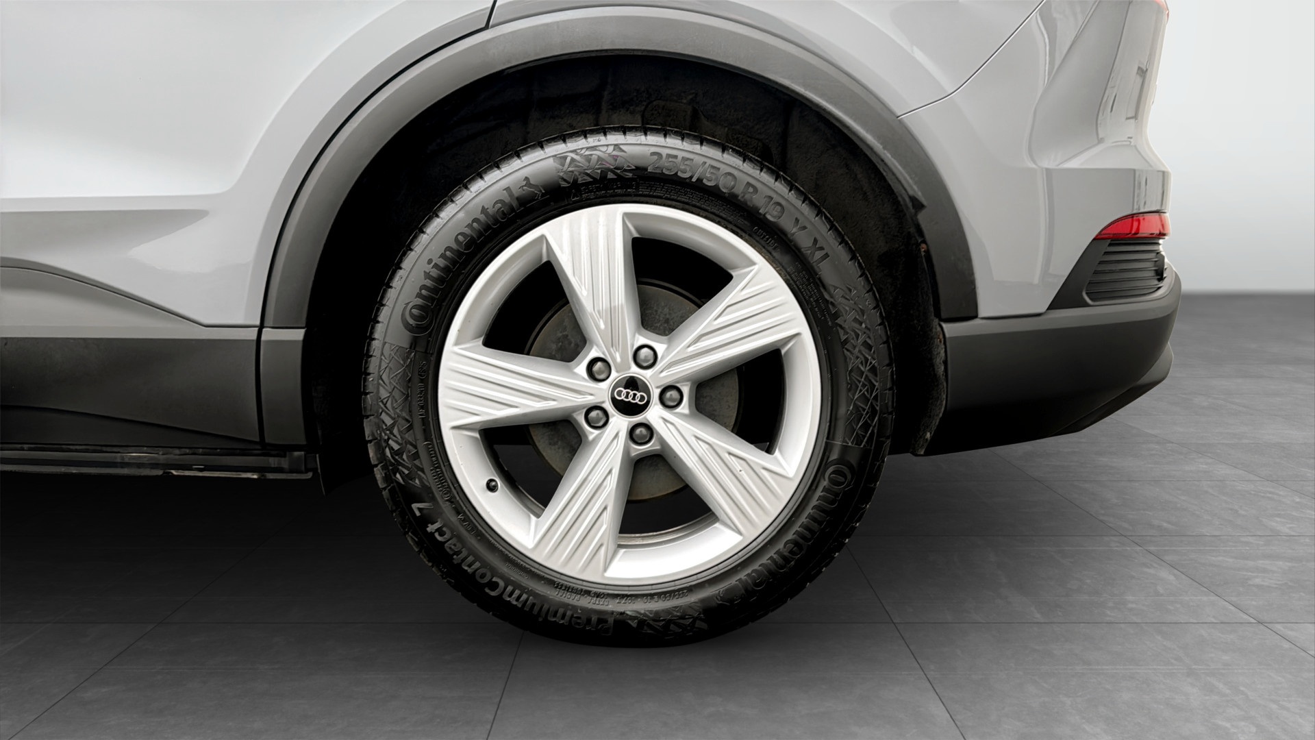 Audi Q4 Sportback e-tron FHK18K