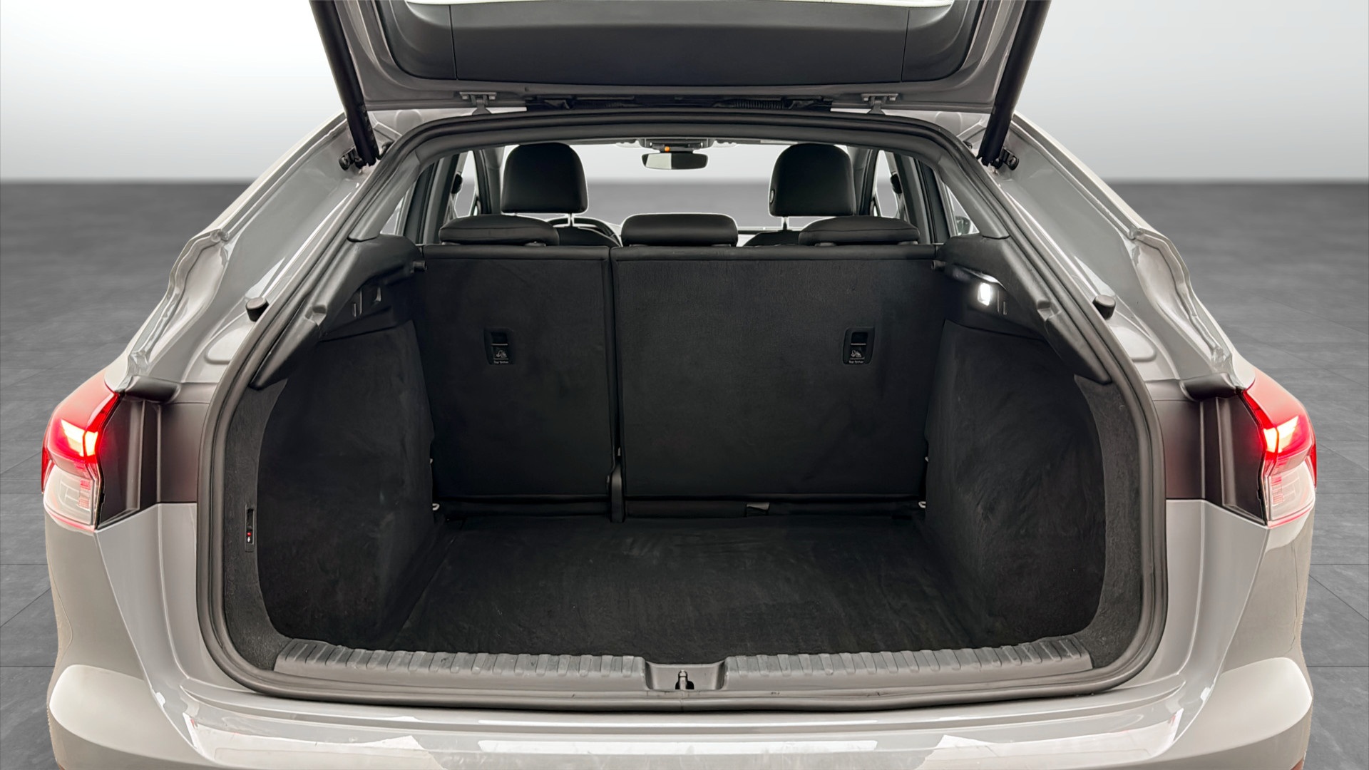 Audi Q4 Sportback e-tron FHK18K