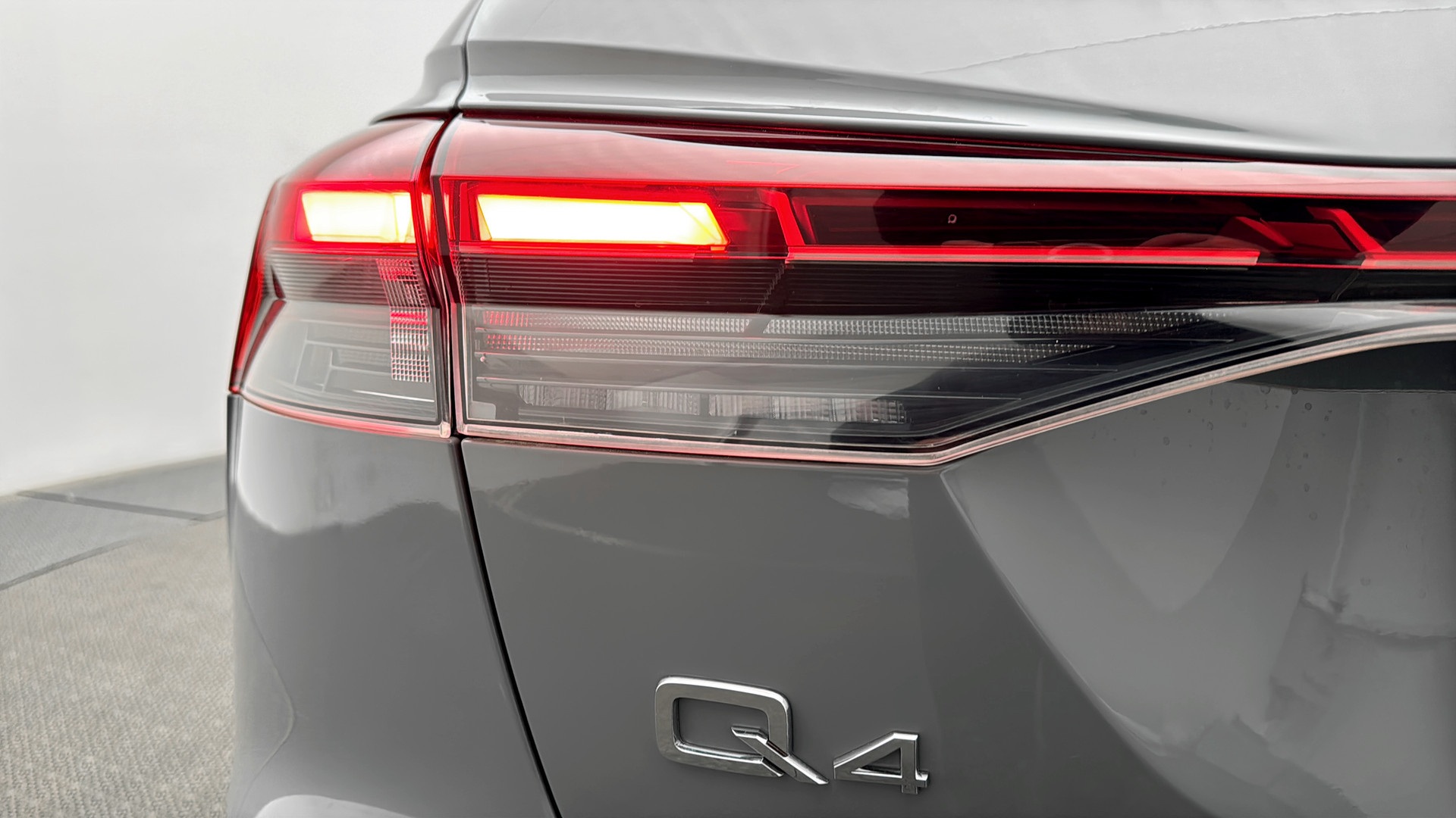 Audi Q4 Sportback e-tron FHK18K