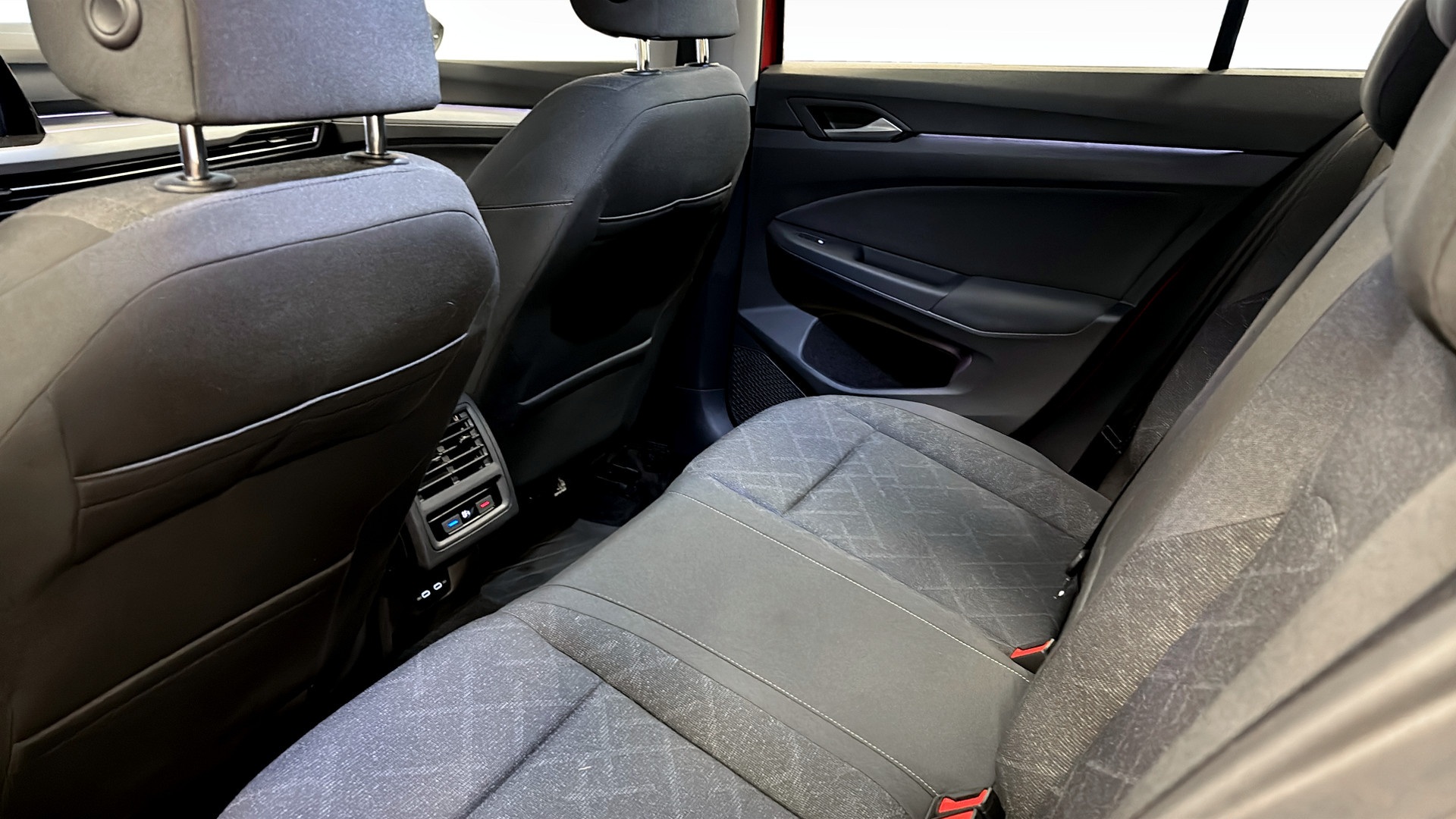 Volkswagen Golf FHM47K