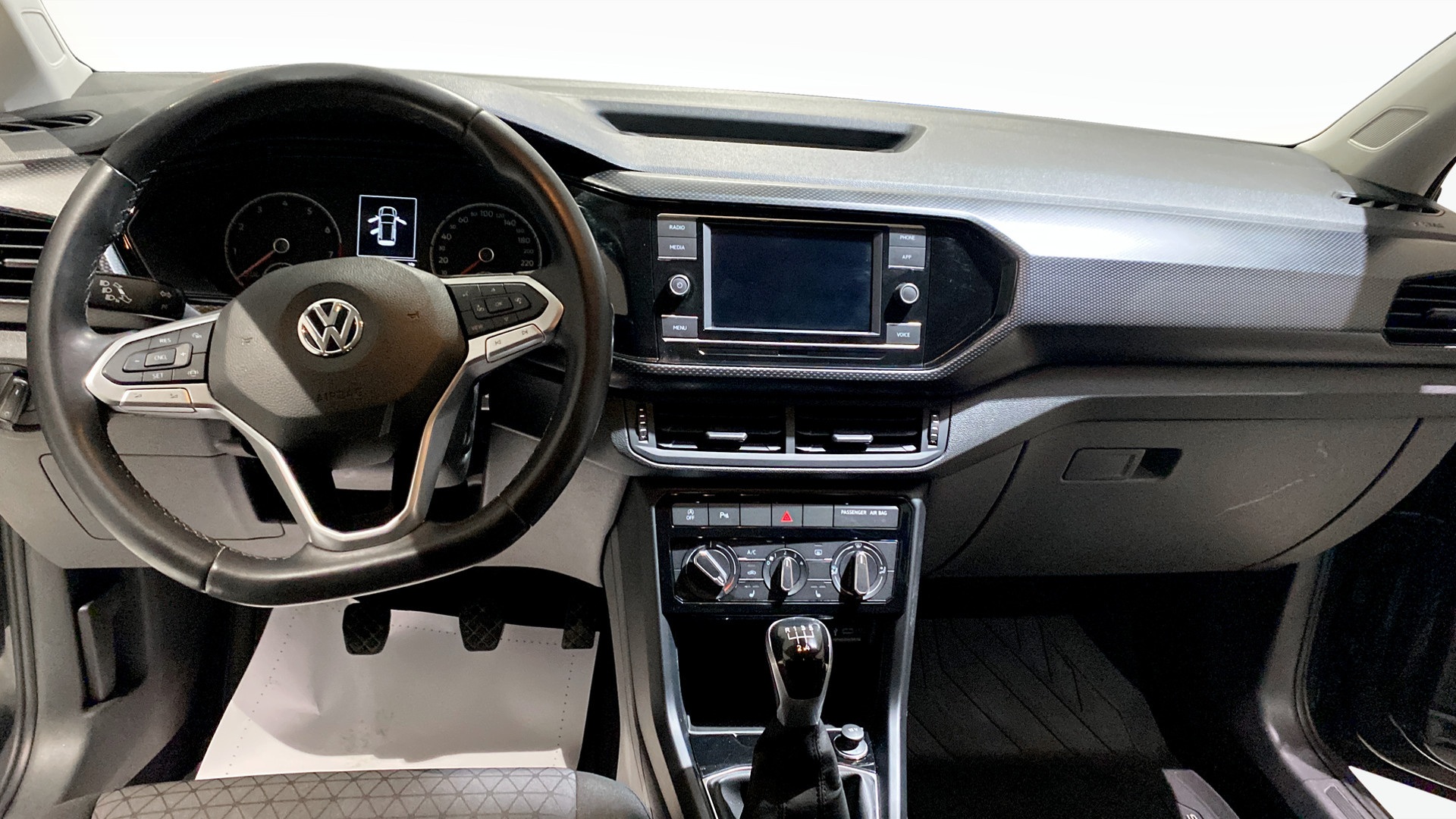 Volkswagen T-Cross FHO215