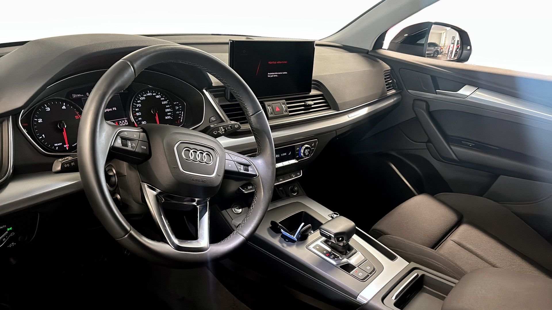 Audi Q5 FHY47M