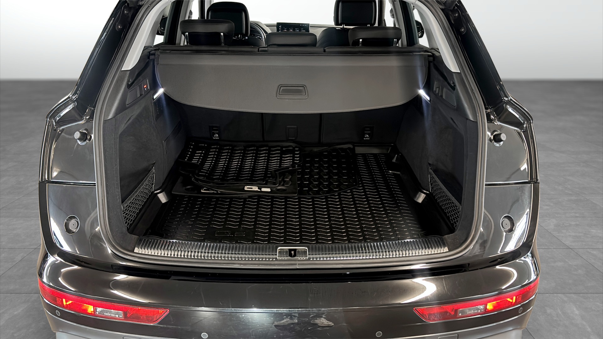 Audi Q5 FHY47M