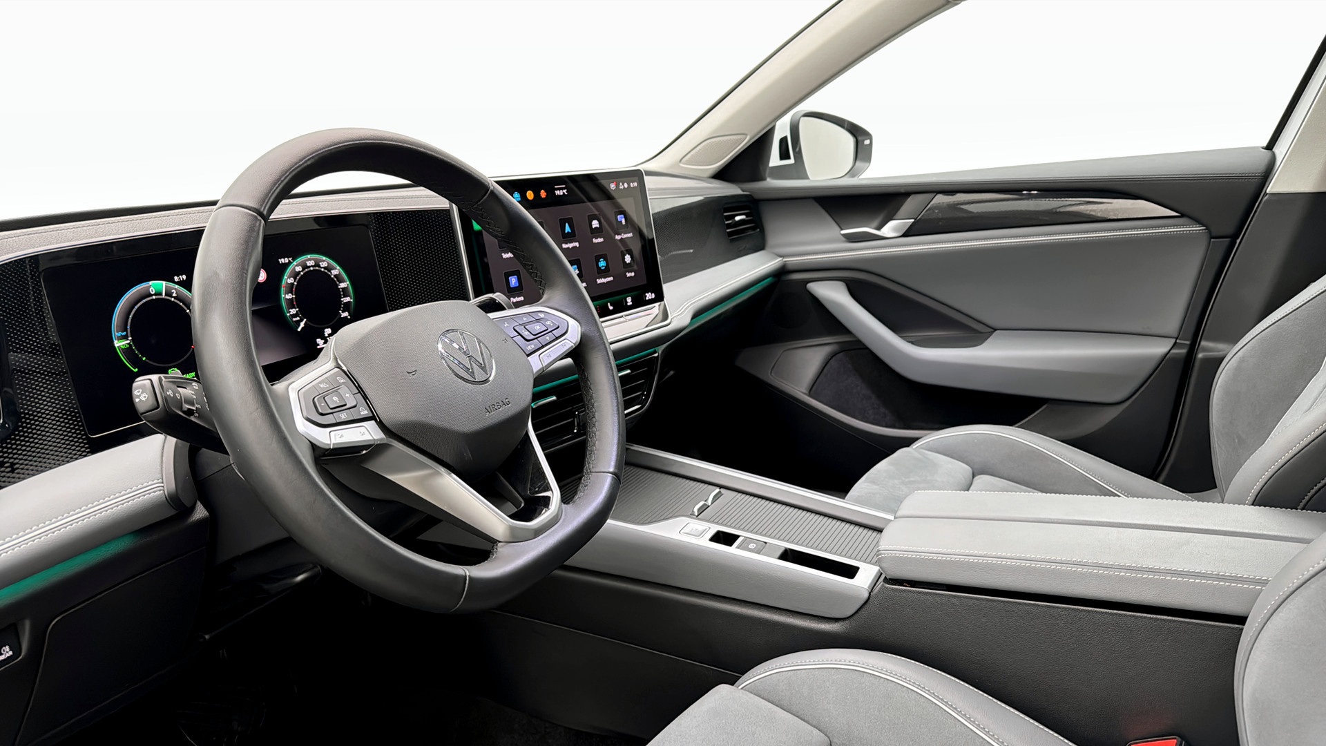 Volkswagen Passat FJA71F