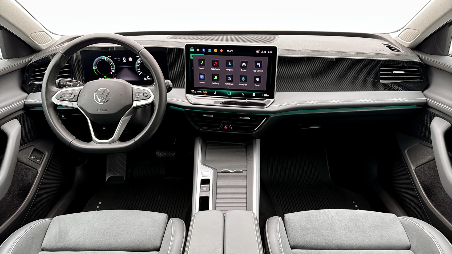 Volkswagen Passat FJA71F
