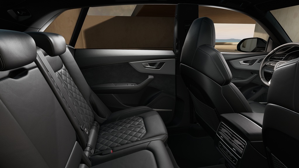Audi Q8 FJP57Y