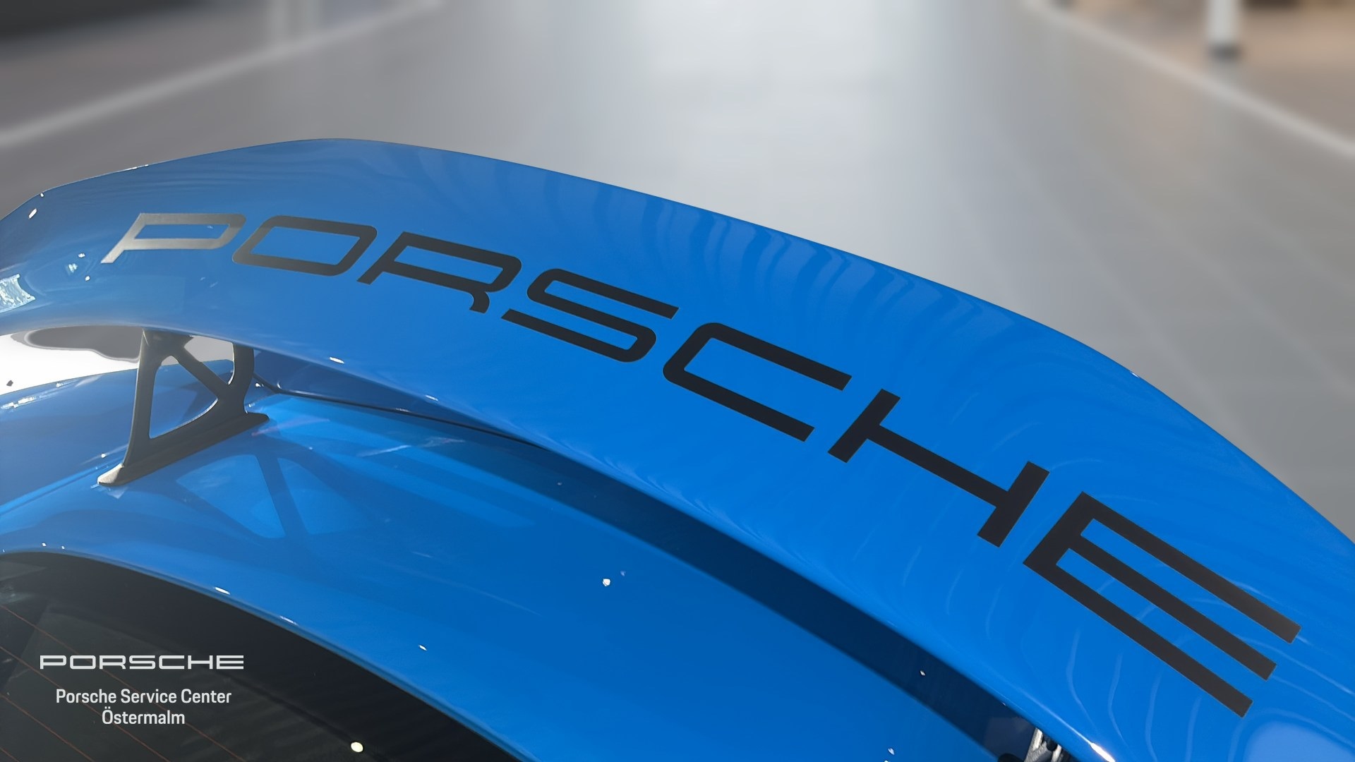 Porsche 718 Cayman FJP864