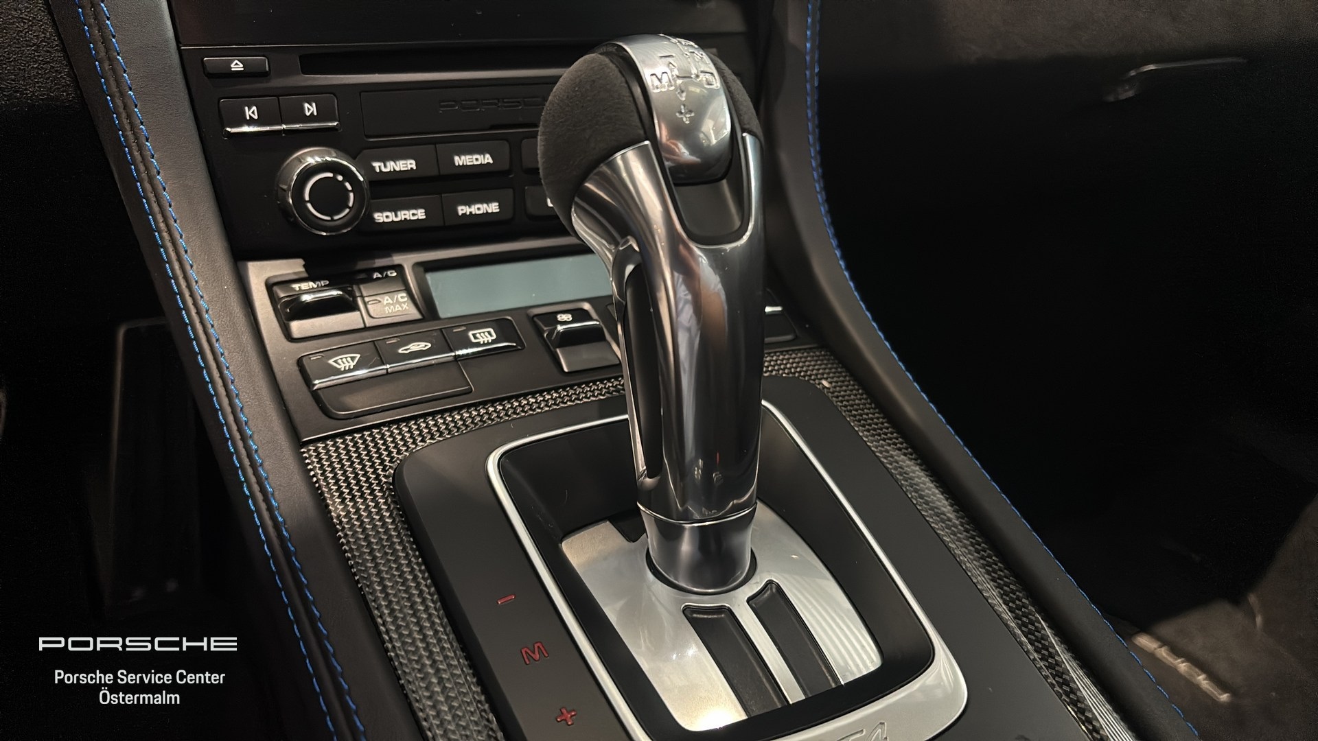 Porsche 718 Cayman FJP864