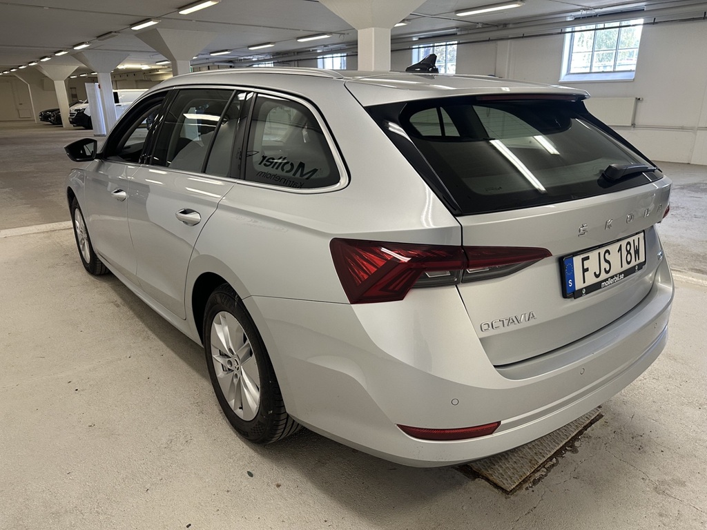 Skoda Octavia Combi FJS18W