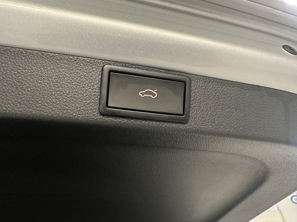 Skoda Octavia Combi FJS18W