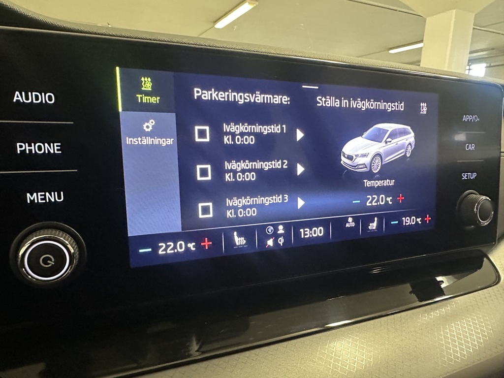 Skoda Octavia Combi FJS18W