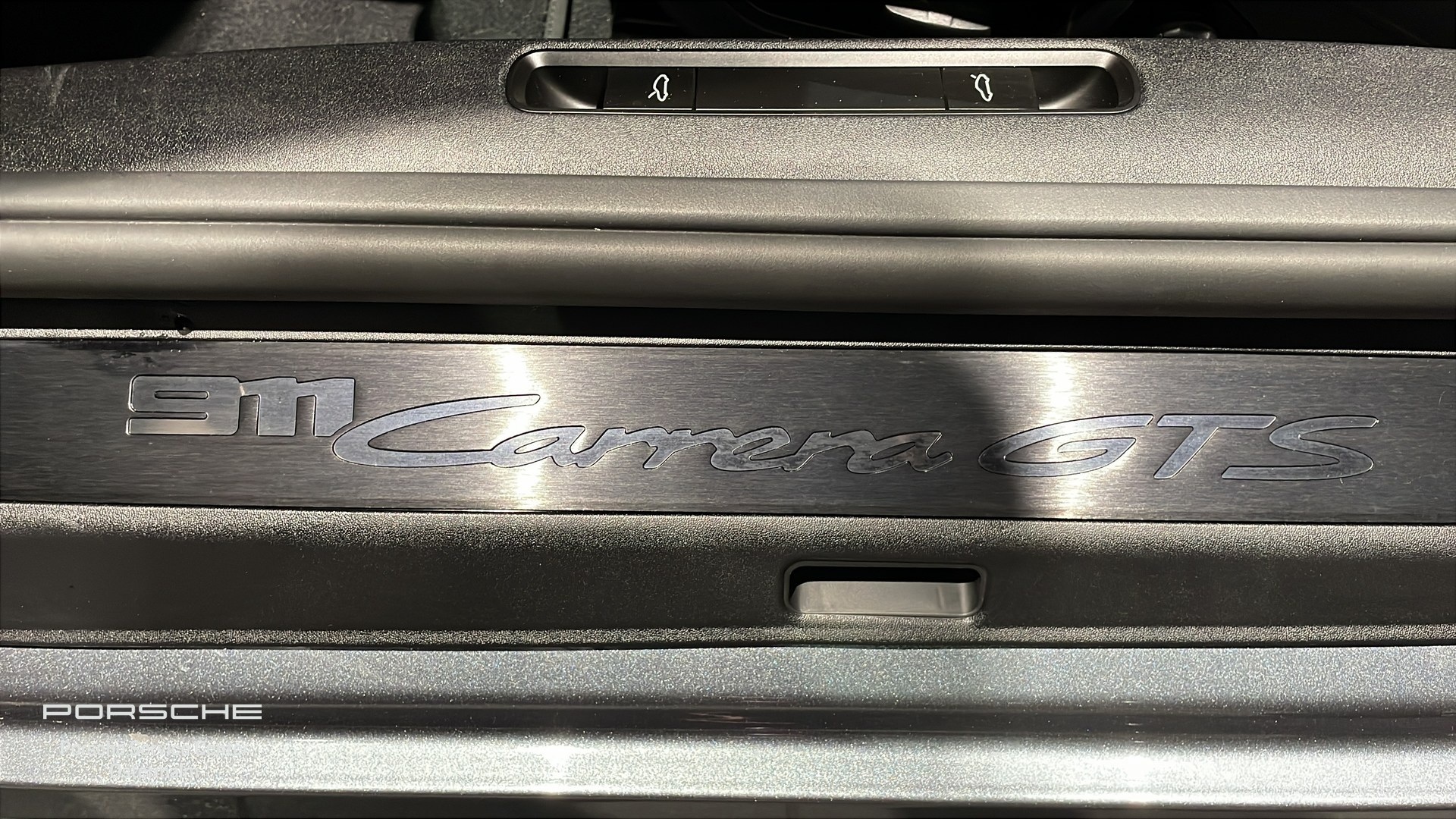 Porsche 911 Carrera FJU36C