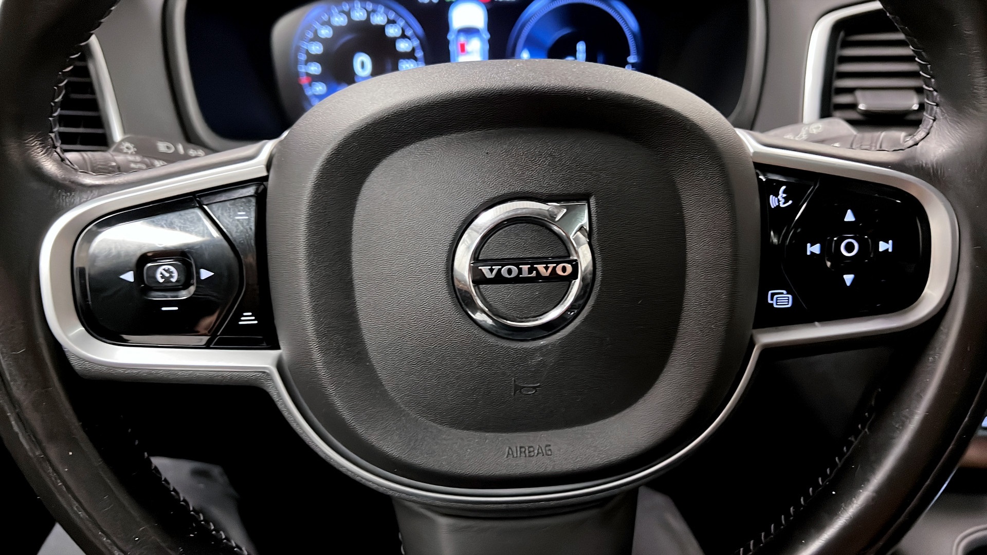 Volvo XC90 FKE68G
