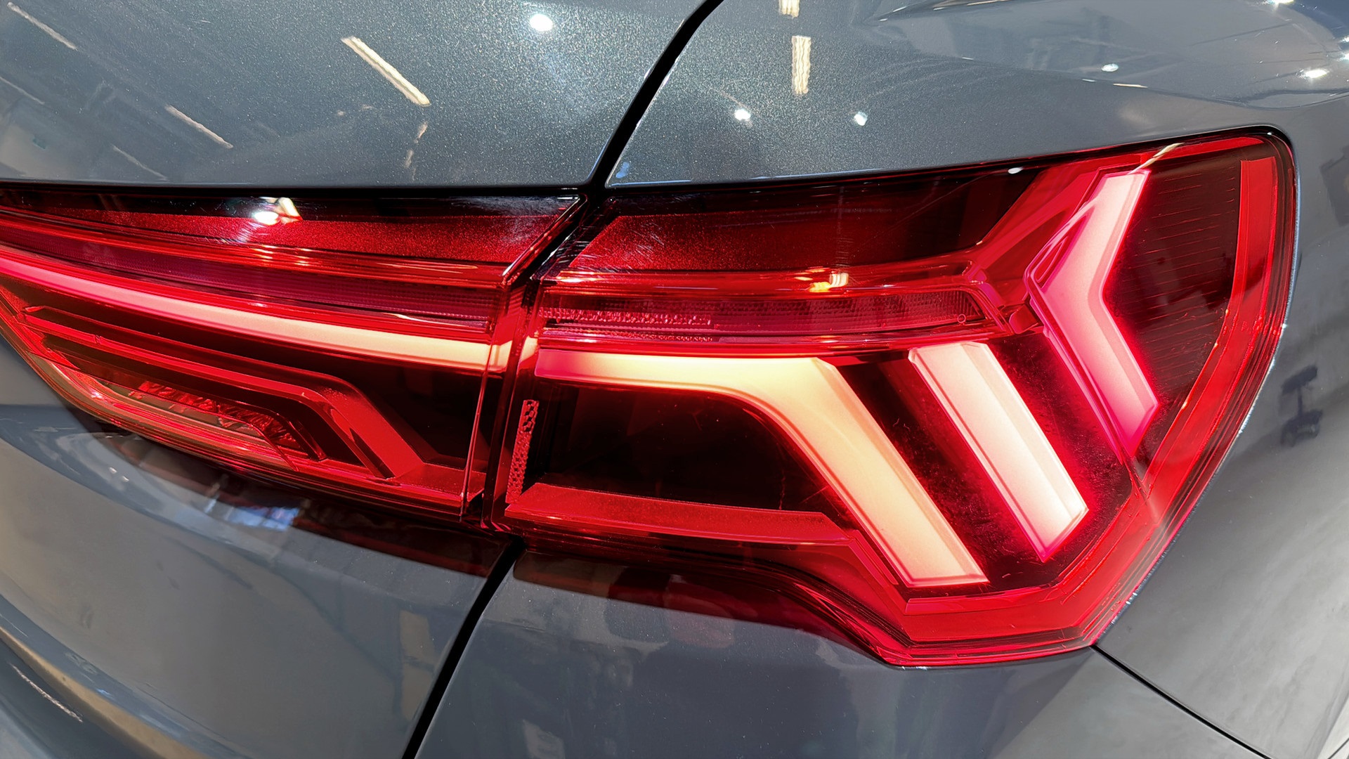 Audi Q3 FKL73B