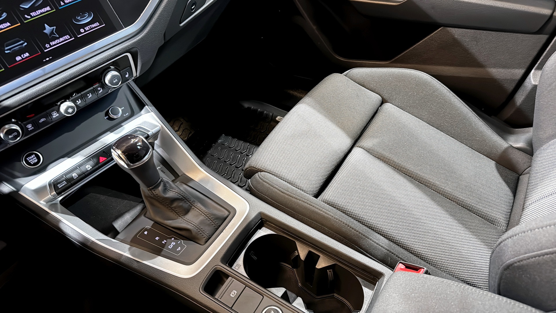 Audi Q3 FKL73B