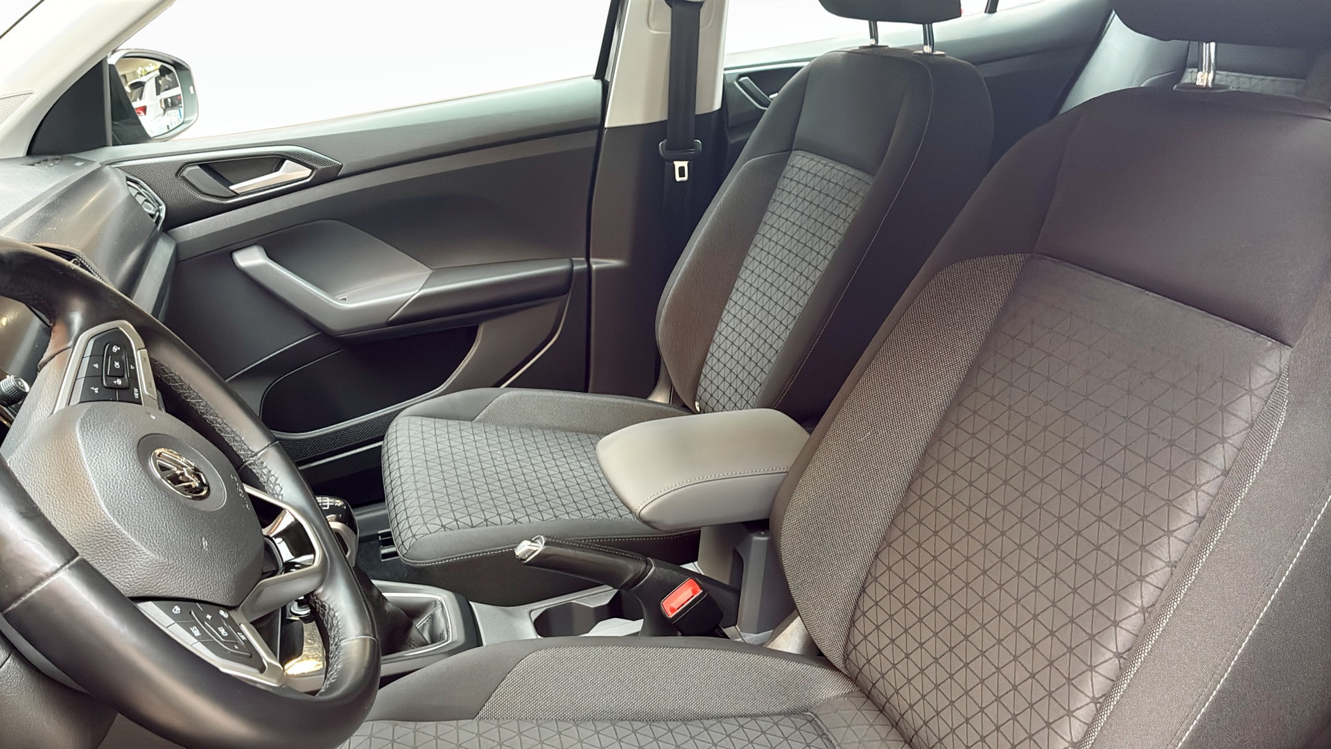Volkswagen T-Cross FKN86W