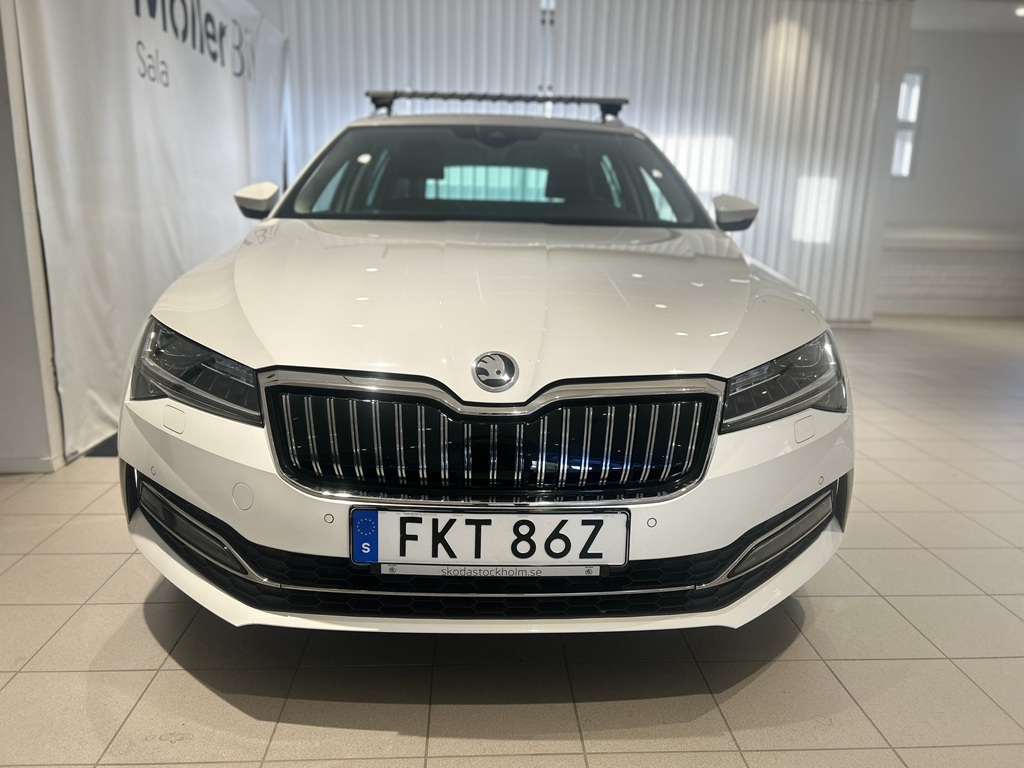 Skoda Superb Combi FKT86Z
