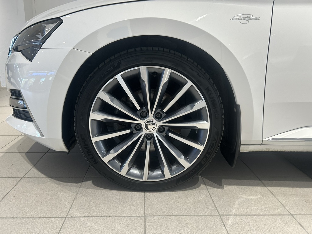 Skoda Superb Combi FKT86Z