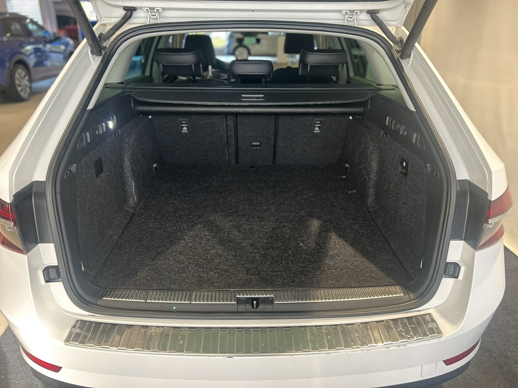 Skoda Superb Combi FKT86Z