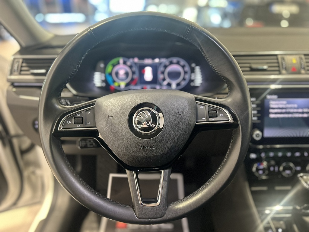 Skoda Superb Combi FKT86Z