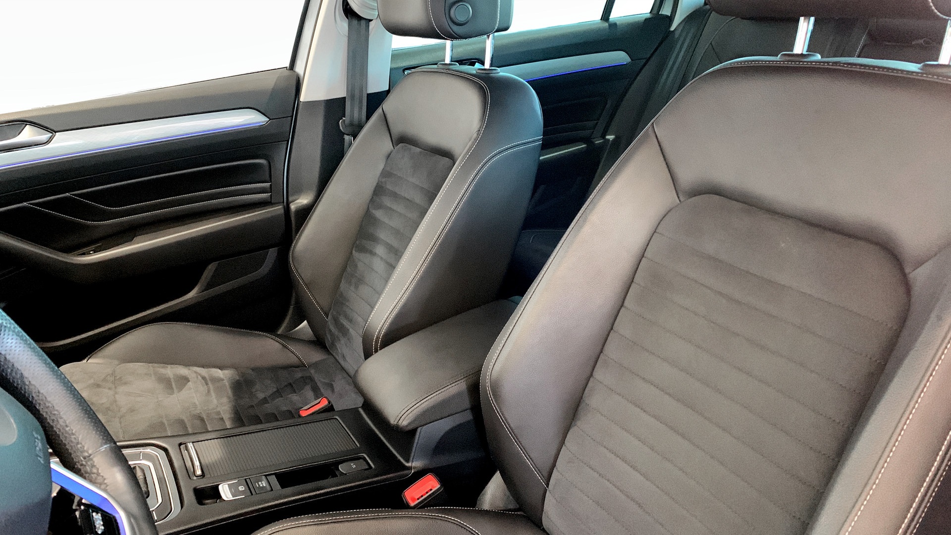 Volkswagen Passat Sportscombi FLB66T