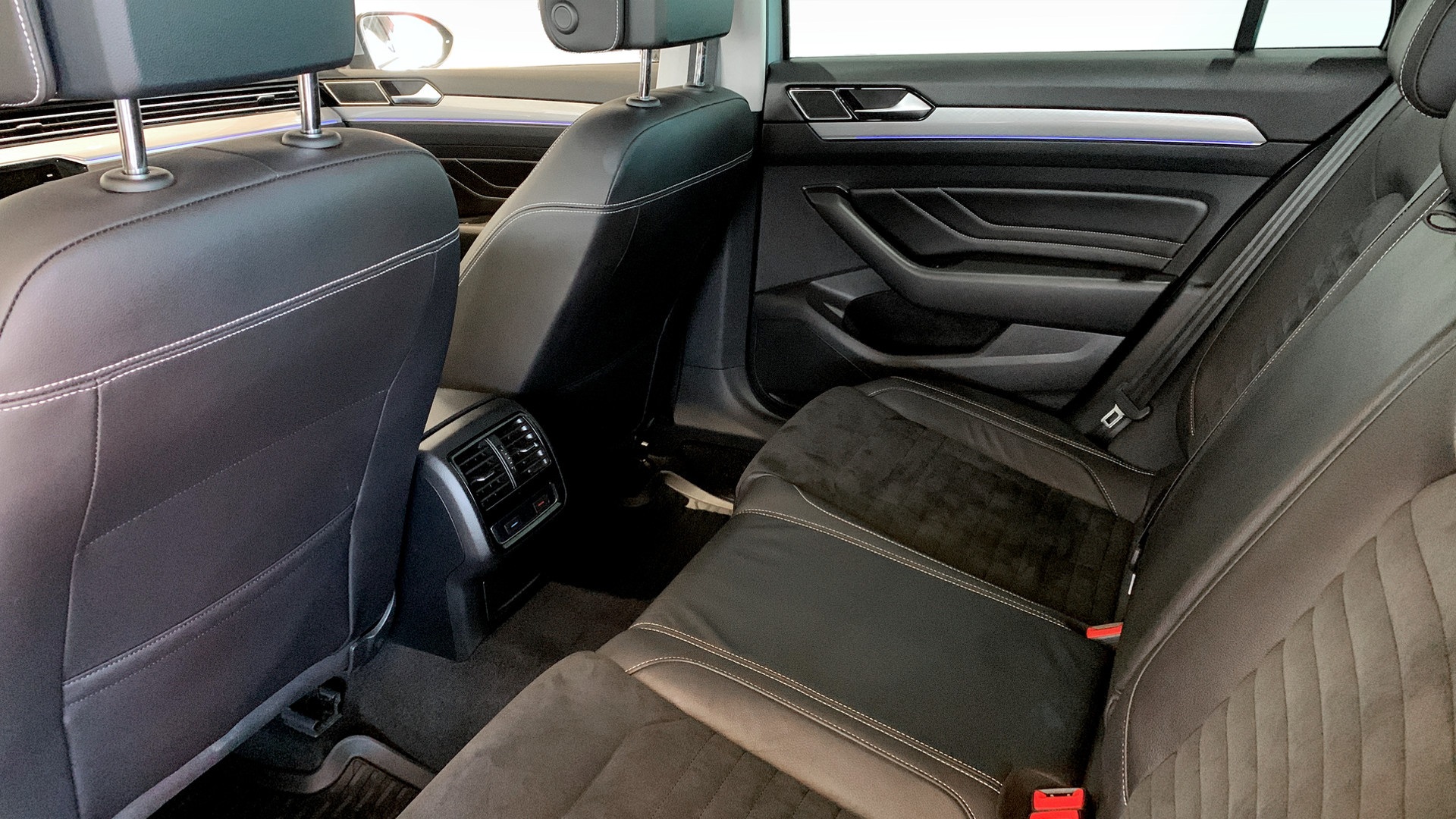 Volkswagen Passat Sportscombi FLB66T
