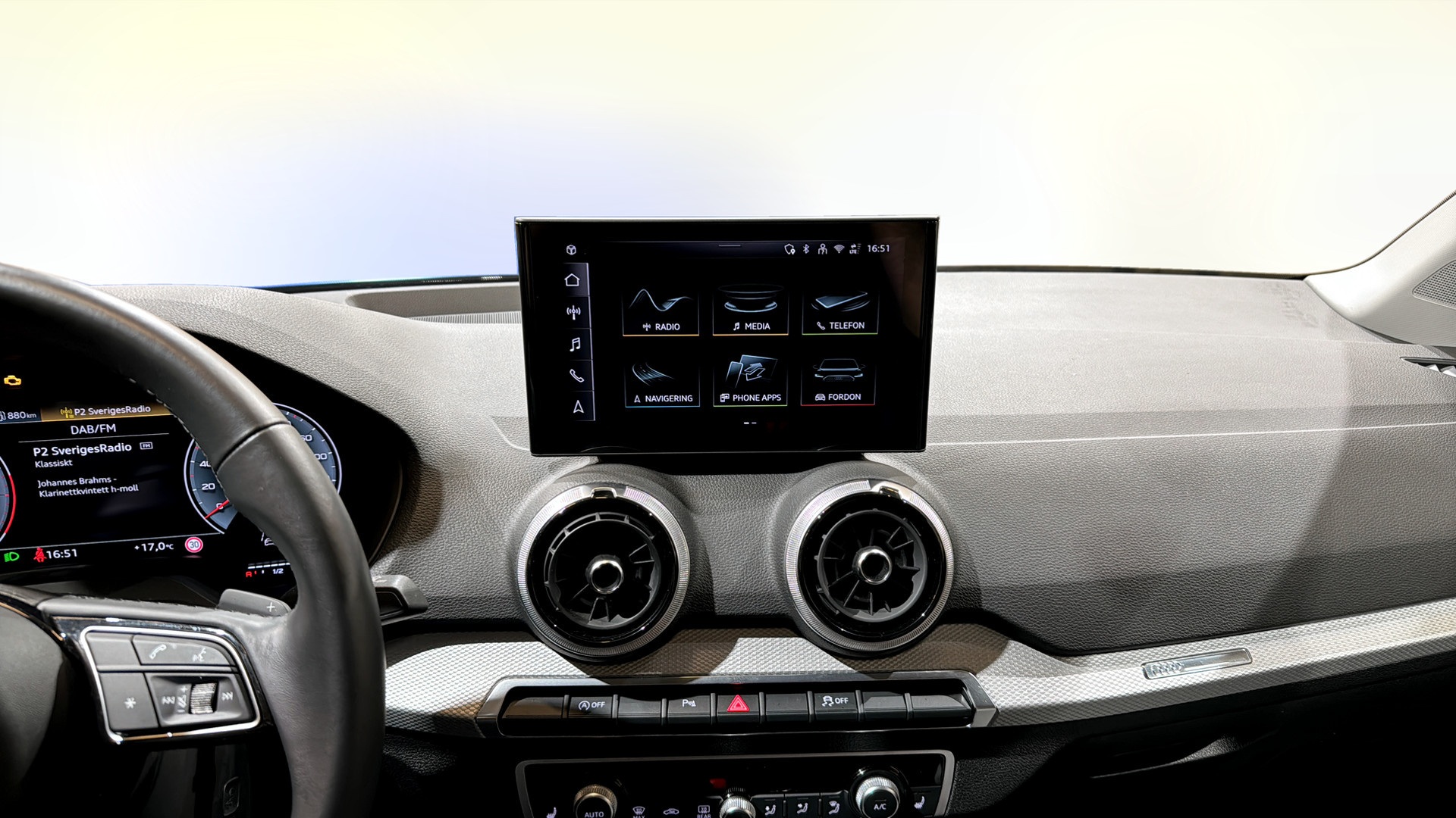 Audi Q2 FLC73C