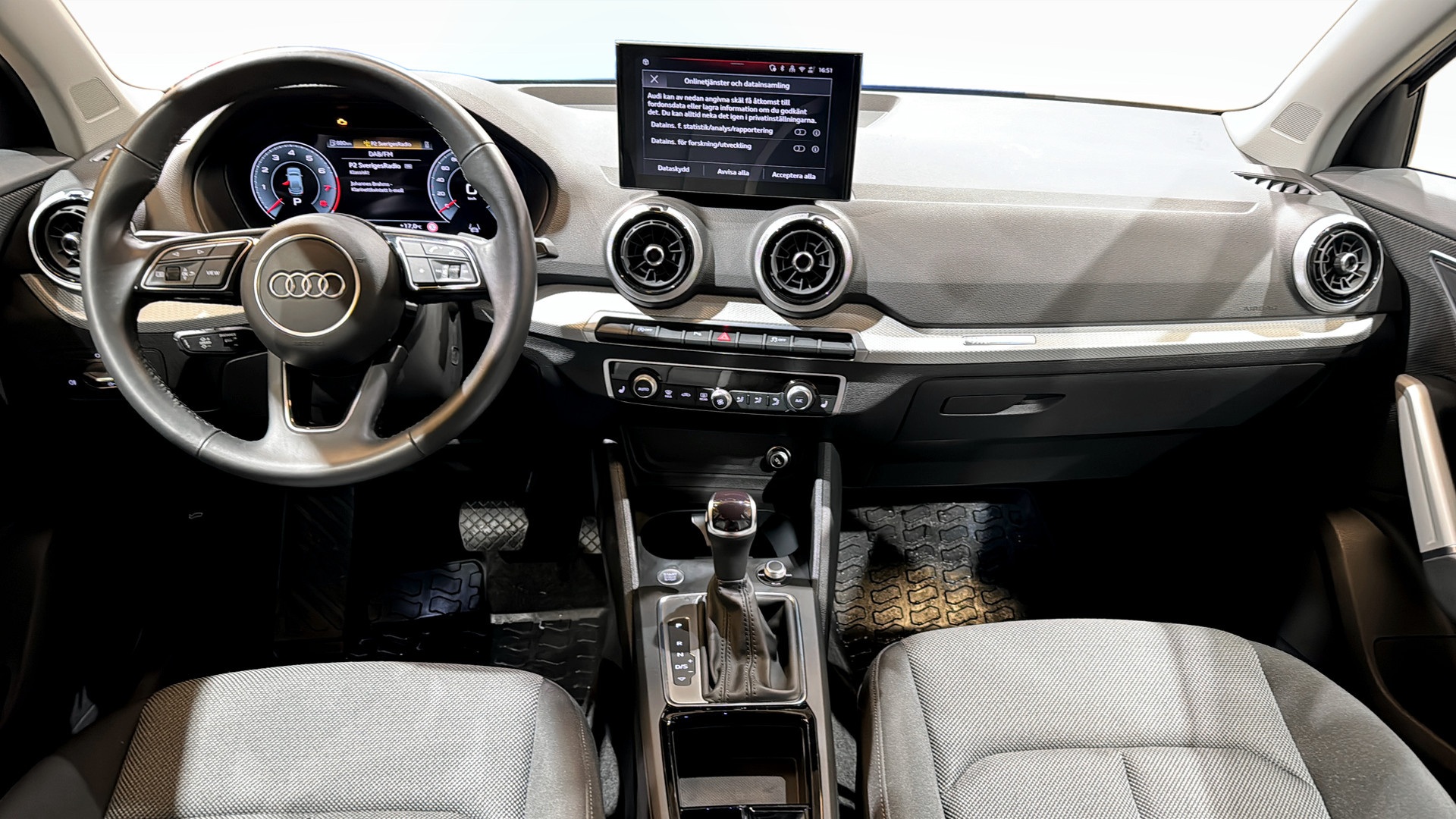 Audi Q2 FLC73C
