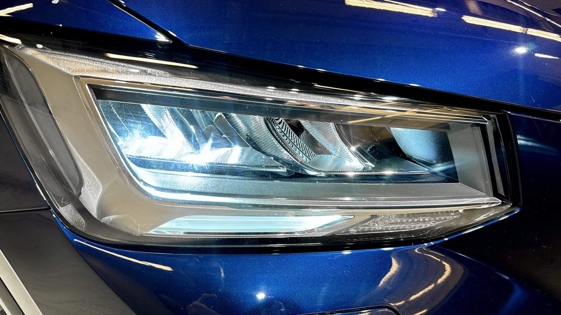 Audi Q2 FLC73C