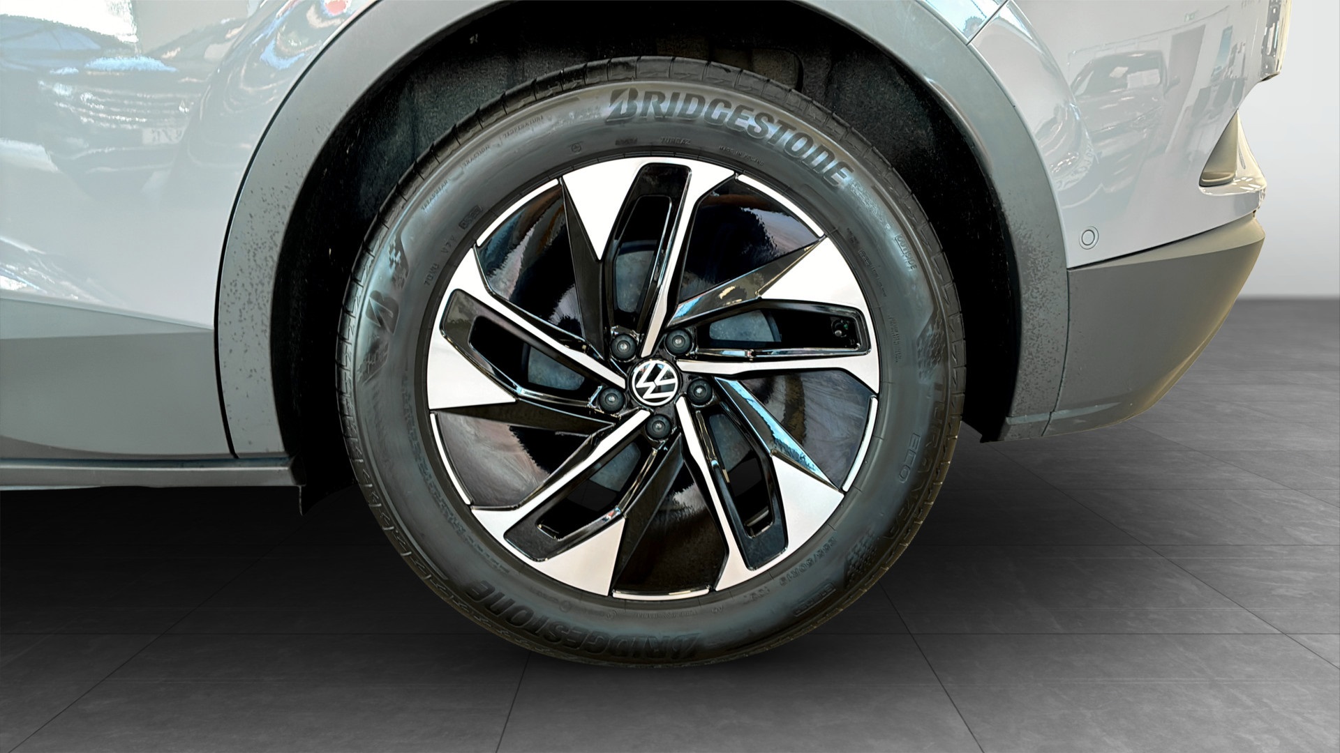 Volkswagen ID.4 FLG18U