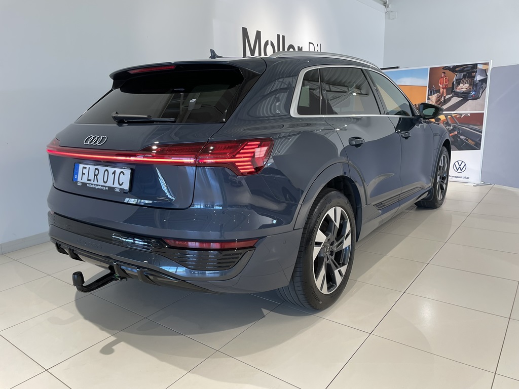 Audi Q8 e-tron FLR01C