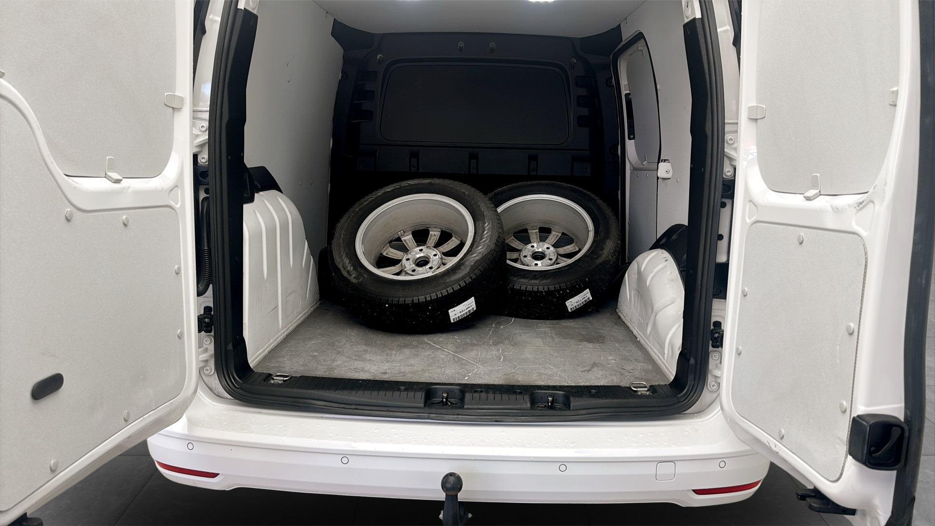 Volkswagen Caddy FMF72S