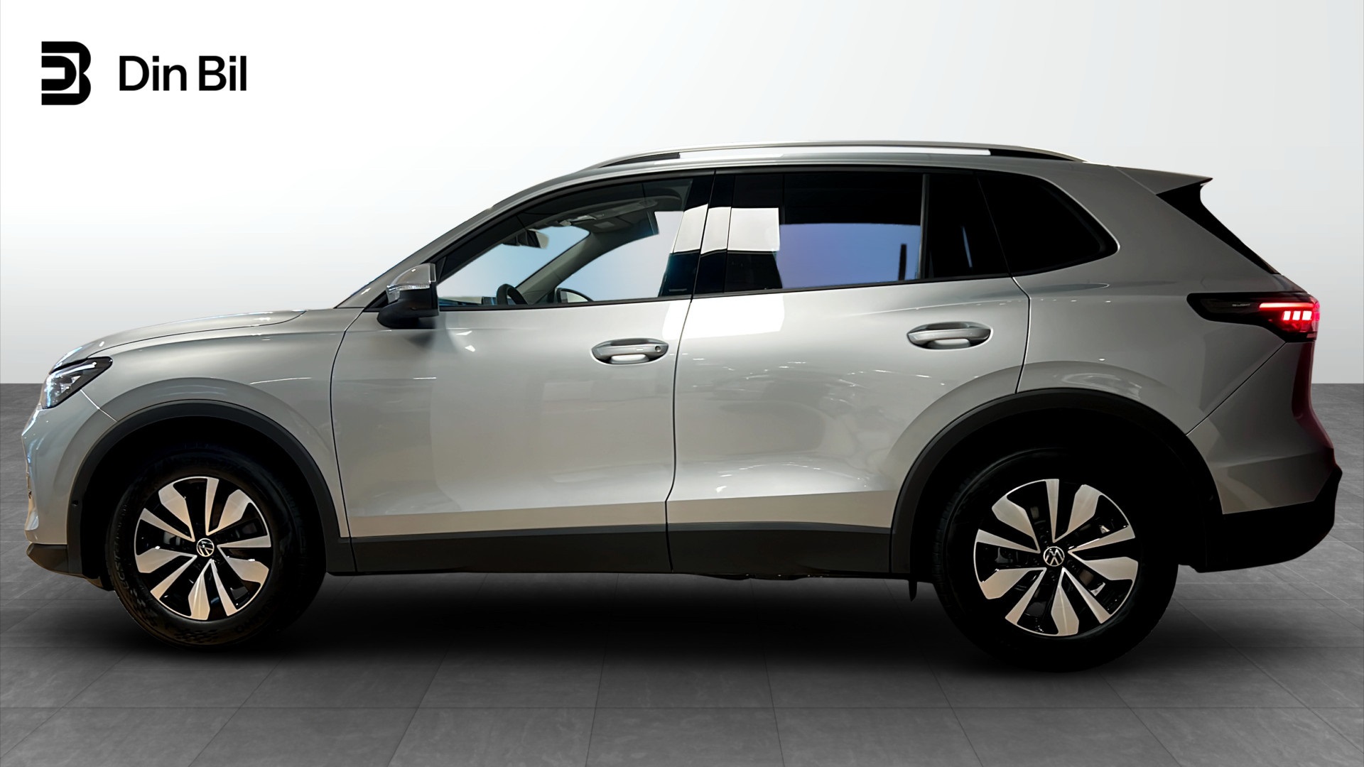 Volkswagen Tiguan FMH73K