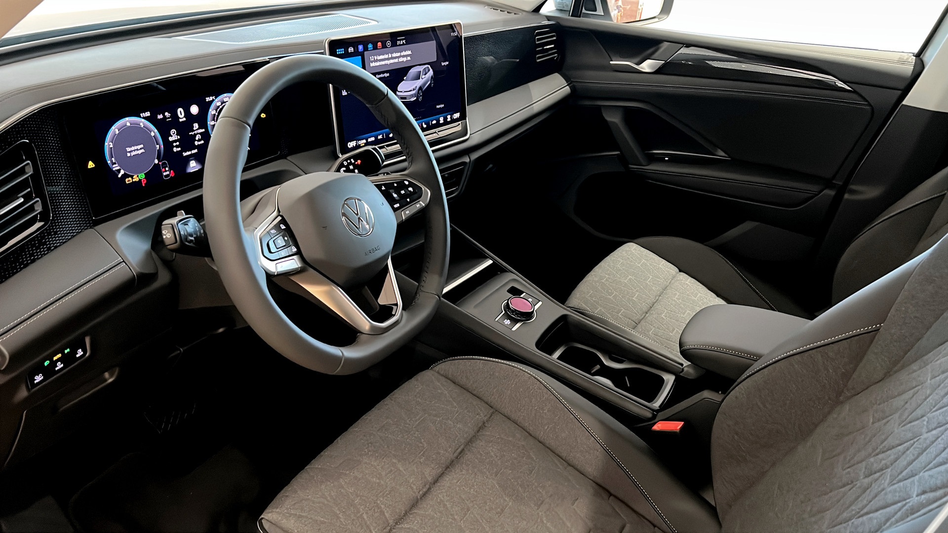 Volkswagen Tiguan FMH73K